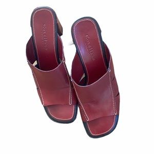 Cole Haan leather mule with heel very good condition!